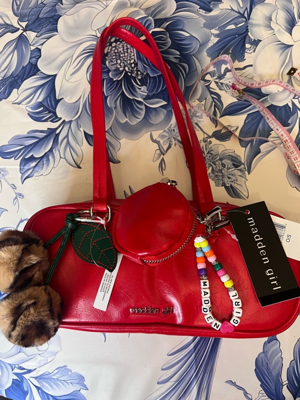 ❤️Price Drop❤️Madden Girl Red Shoulder Bag with Charm Accents - Picture 6 of 12